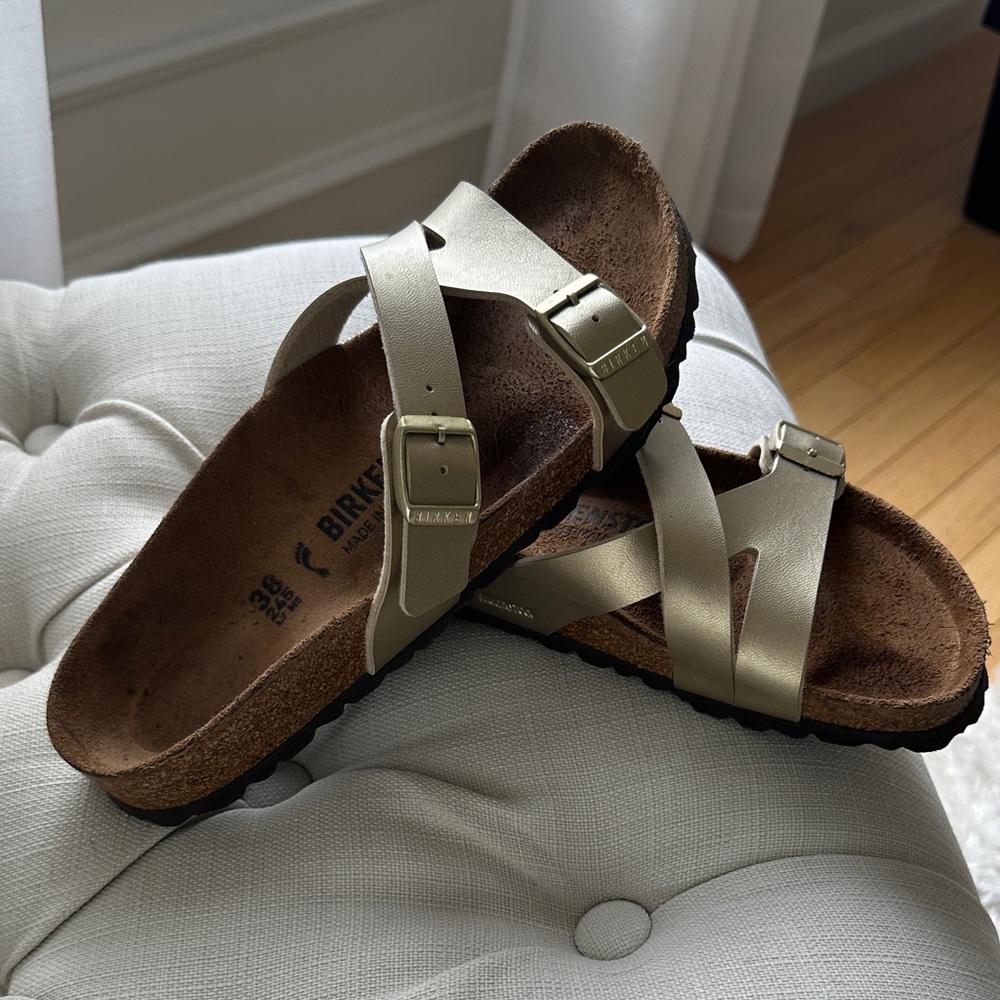 Birkenstock Metallic Gold Cross-Strap Slide Sandals - Picture 6 of 6